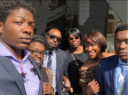 Joy Reid posing along with her family members